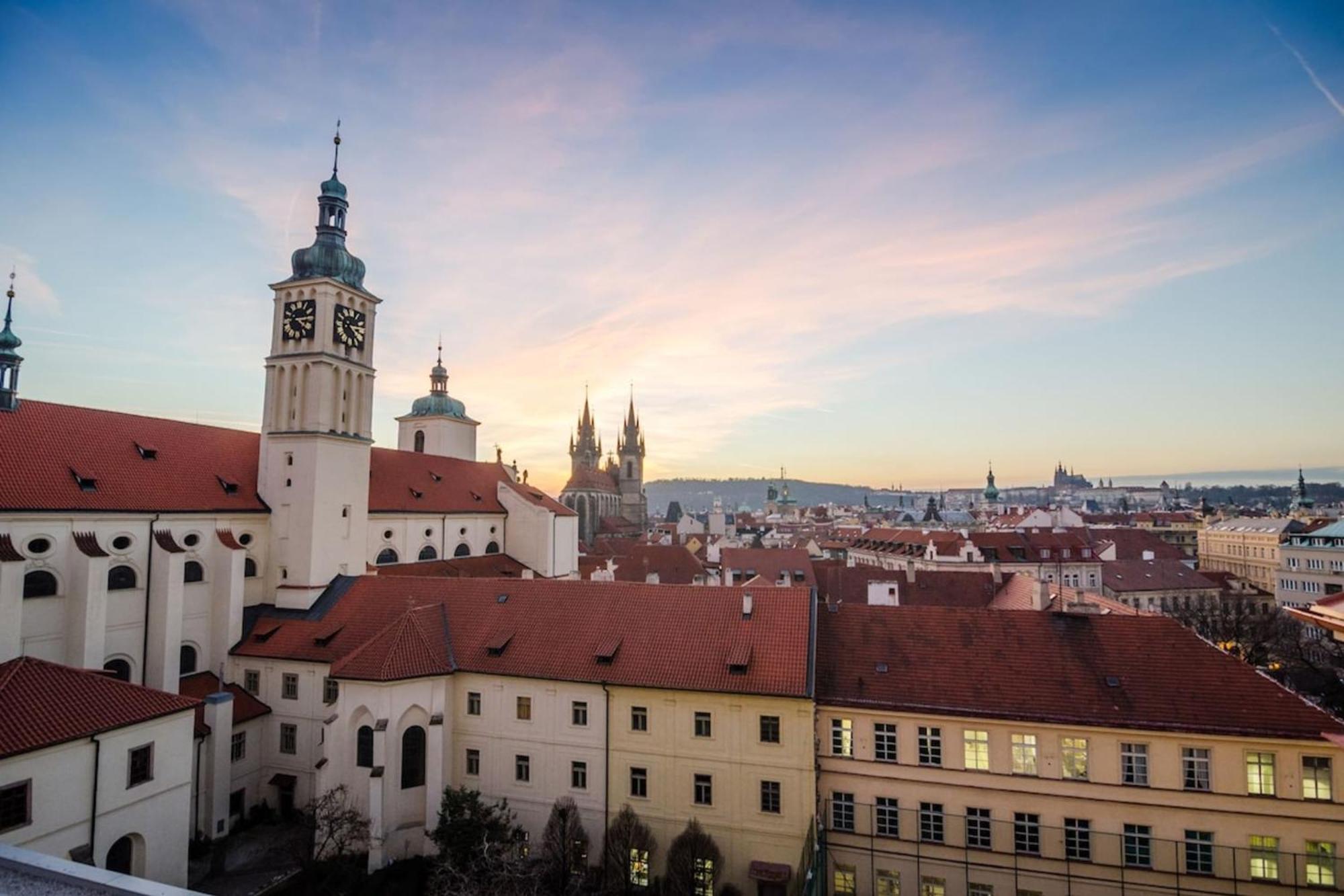 Eli Spacious With Old Town View, Parking & Ac Praag